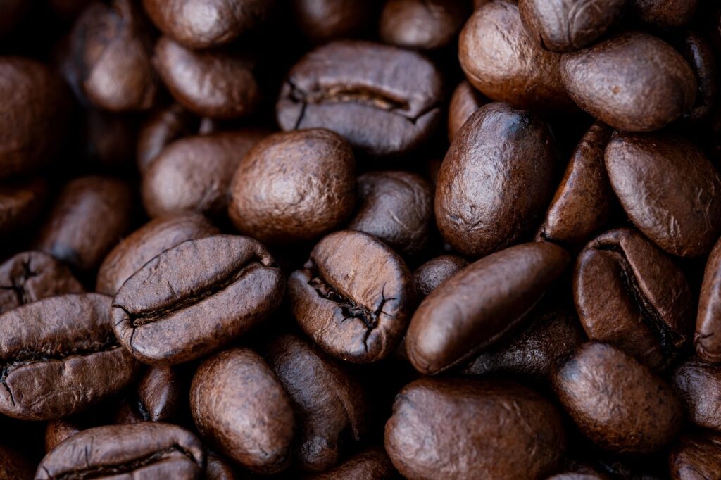 婚活中のあなたにぴったりなキャンプでのコーヒー焙煎体験は？